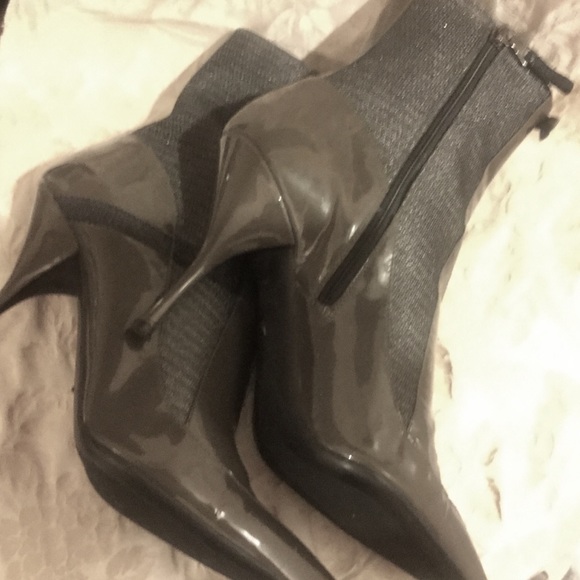 PRADA Grey Patent Leather Ankle Boots sz 6 - Picture 8 of 9